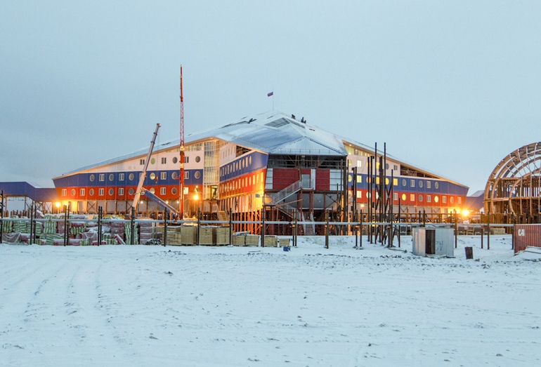 Строительство административно-жилого здания комплекса в Арктике