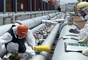 Система подачи хладагента в серебряные трубы на АЭС Фукусима